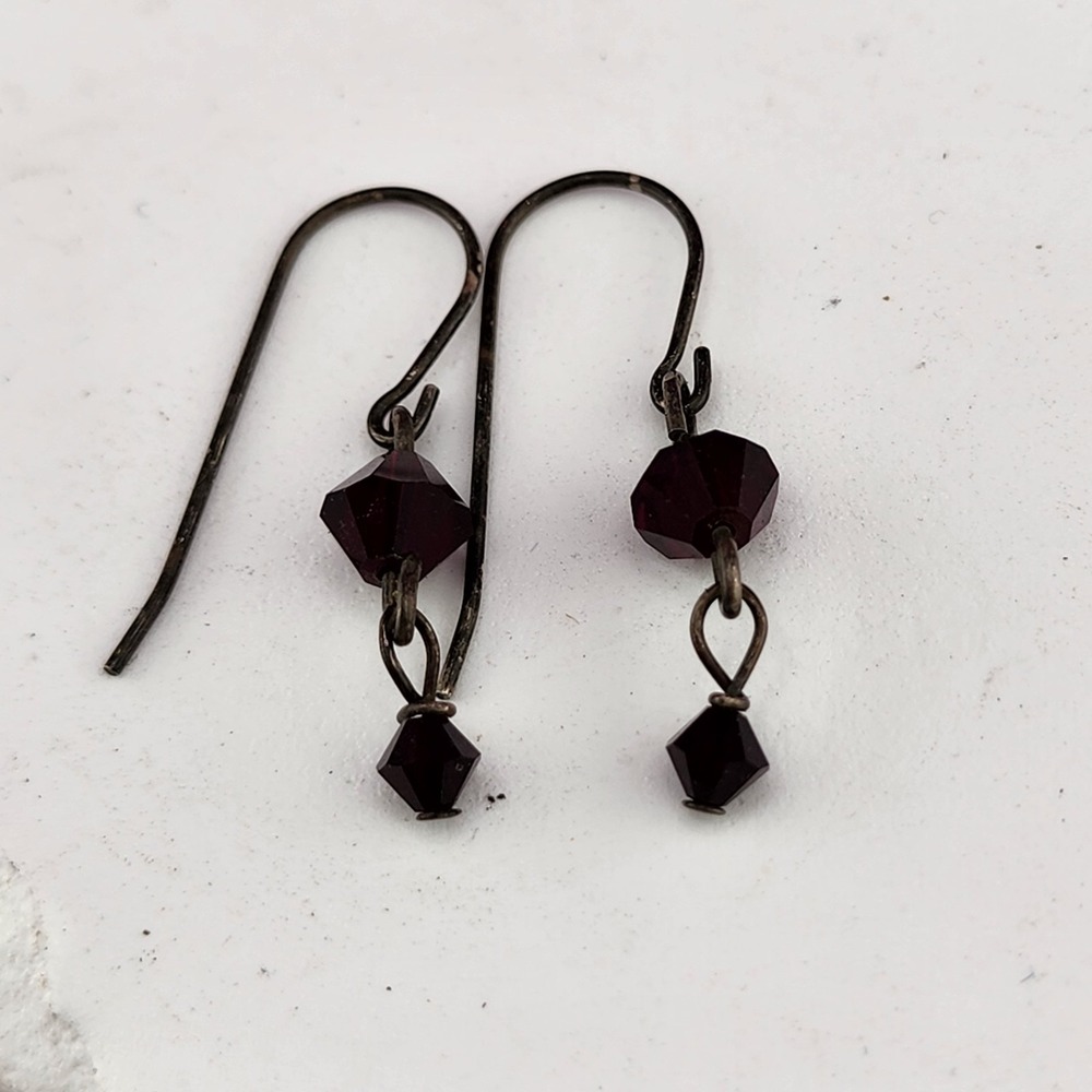 Dark Red Crystal Glass Bead Dangle Earrings Gunmetal Gothic Faceted Drop Jewelry